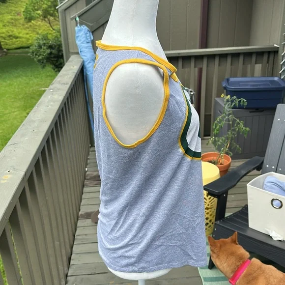 Nike Women's Green Bay Packers Gray Tank Top - Picture 4 of 6